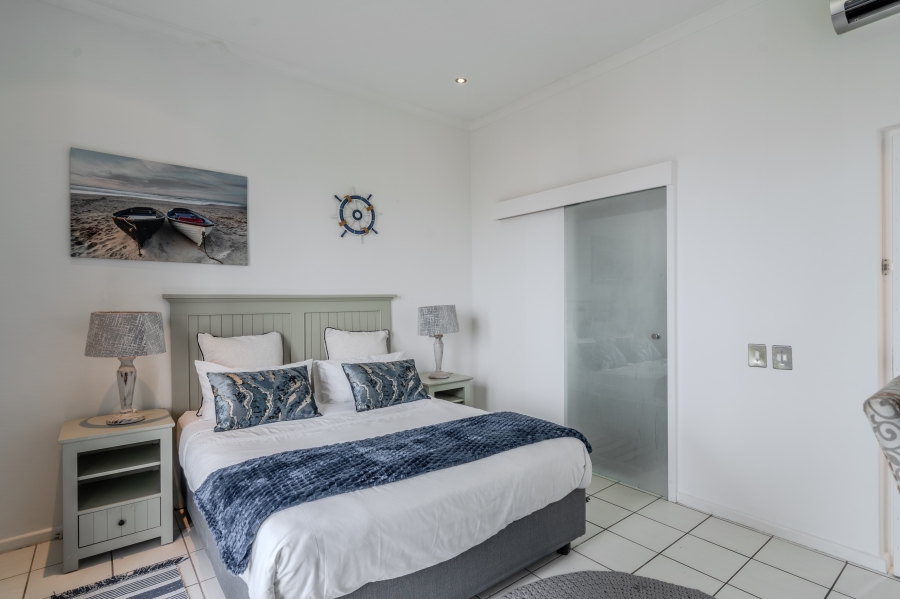 To Let 1 Bedroom Property for Rent in Camps Bay Western Cape
